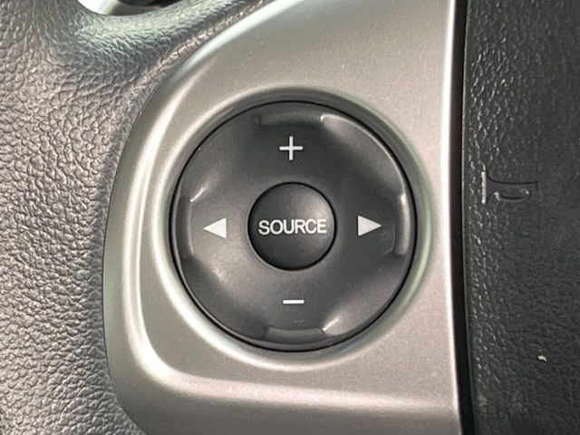 �y�X�e�A�����O�X�C�b�`�z�^�]���A�O������ڐ������炷���ƂȂ��A�I�[�f�B�I���̑��삪�\�ȕ֗��@�\!���S&���K�ȃh���C�u�����o���Ă���܂���