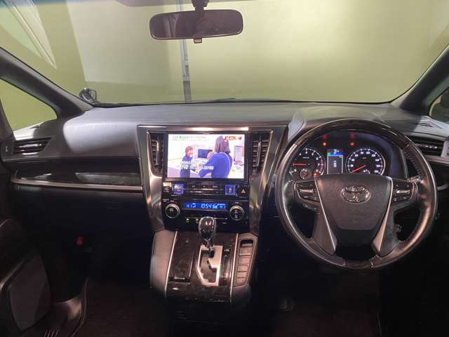 ヴェルファイア2.5 Z Aエディション ゴールデンアイズ 4WD