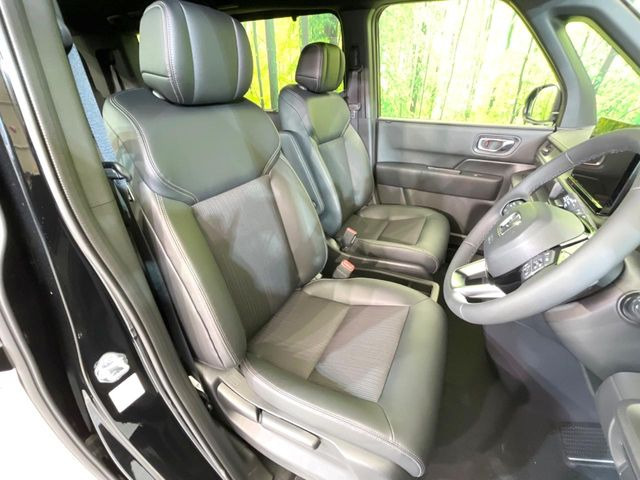 もちろん車内はキレイです♪よりクリーンな状態をキープしたいお客様には『ナノゾーンコート』がおすすめ!新型コロナウイルス対策や、除菌・消臭に効果を発揮し多くの方にご好評いただいております。