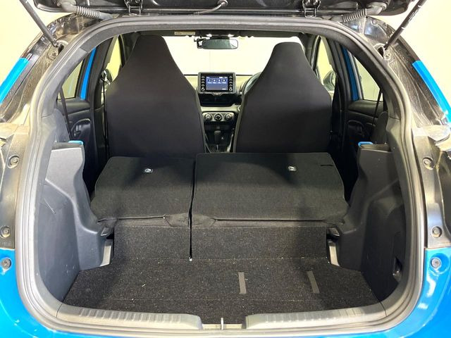 �Z�J���h�V�[�g��|���ƁA�傫�ȉו��̐ύڂ��\�ł���