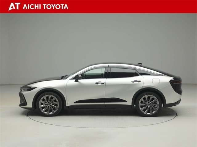 クラウンクロスオーバー2.5 G アドバンスト レザー パッケージ E-Four 4WD