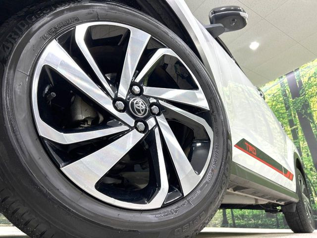 �y����17�C���`�A���~�z�C�[���z�O�ςɃ}�b�`���������A���~�z�C�[���𑕒����Ă���܂��B�e��ЊO�A���~�z�C�[����A�X�^�b�h���X�^�C�����戵�����Ă���܂��B���񂲑��k����������