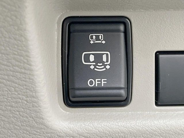 �y�p���[�X���C�h�h�A�z�X�}�[�g�L�[��^�]�Ȃ̃X�C�b�`�ŃX���C�h�h�A�̊J���\���d��������͂����ăh�A���J����K�v�������A���������q�l�ł��A�d���ו��������Ă��鎞�����N�ɊJ���߂ł��܂���