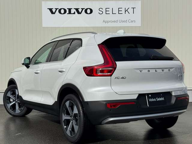 XC40ウルトラ B4 AWD 4WD