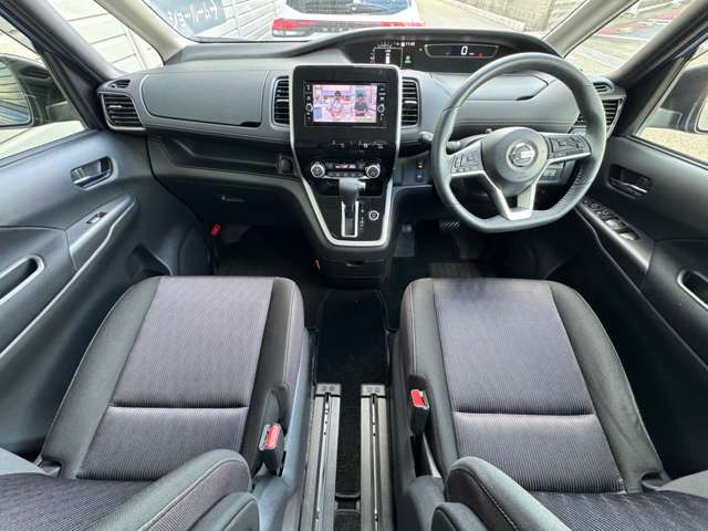 セレナ2.0 ハイウェイスター VセレクションII