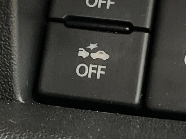 �y�X�Y�L �Z�[�t�e�B�T�|�[�g�z���s���ɑO���̎ԗ�����F�����A�Փ˂������Ȏ��͌x��ƃu���[�L�ŏՓˉ���Ɣ�Q�y�����A�V�X�g�B�����S�Ƀh���C�u�����y���݂��������܂��B