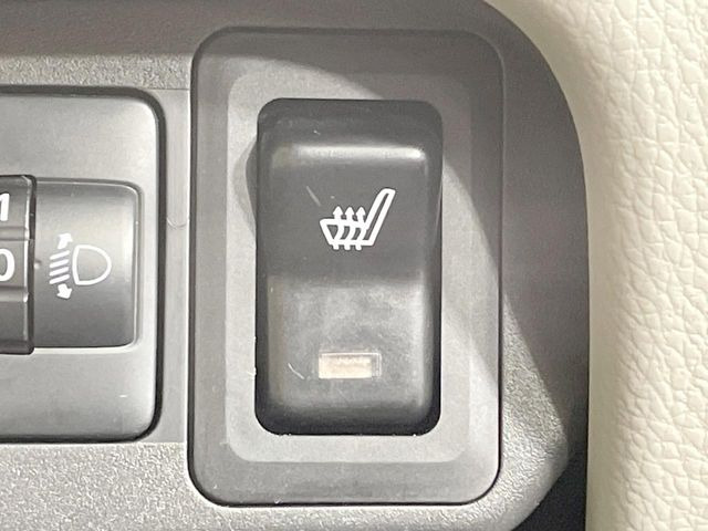 �y�V�[�g�q�[�^�[�z�������ɏd�󂷂�V�[�g�q�[�^�[!�G�A�R����葁�����܂��Ă����̂Ŋ�����̐l�����S�ł��ˁ�G�A�R���̉����͊������邩����A�Ƃ������ɂ����������߂ł��B