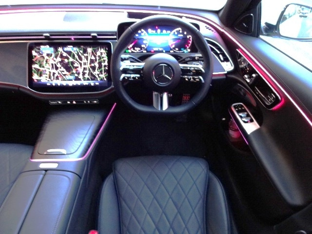 EクラスワゴンE200 アバンギャルド AMGライン