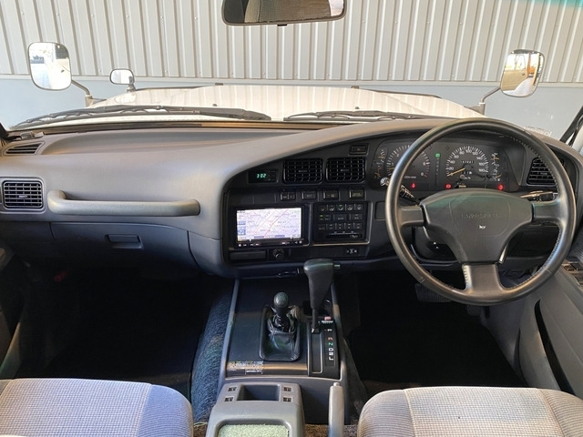 ランドクルーザー804.5 GX 4WD