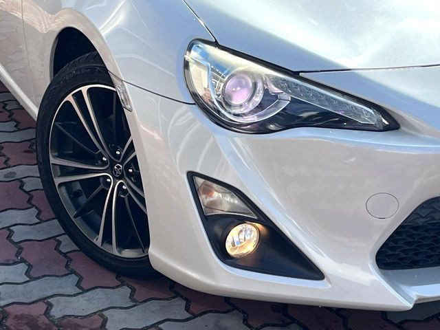 �yHID�w�b�h���C�g�z���ɖ��邭�O�����Ƃ炵�Ă����̂ŁA���V����Ԃ̑��s�������E�ǍD�ň��S���Ă���肢�������܂��B