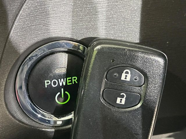 �y�X�}�[�g�L�[�z�J�o����|�P�b�g�ɓ��ꂽ�܂܂ł��h�A�̎{���E�������\�ȃX�}�[�g�L�[�𑕔��B�G���W���̃I���E�I�t�����J�M�����o���K�v����������Ƃ��Ă��֗��ł���