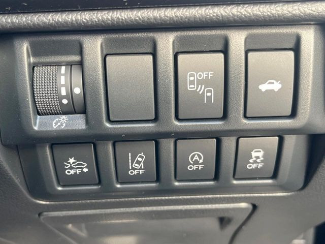 �y�A�C�T�C�g�Z�C�t�e�B�v���X�z�u���A�r�[�N���f�B�e�B�N�V�����v�u�n�C�r�[���A�V�X�g�v�u�t�����g/�T�C�h�r���[���j�^�[�v�ɂ�莀�p�����炵�A�����S�ȃh���C�u���x�����Ă������S��1��ł���