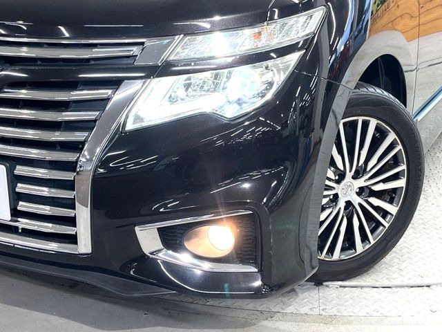 �yLED�w�b�h���C�g�z���V����ԑ��s�����ǍD�Ȏ��E���m�ۂ����S���ĉ^�]�ł��鍂�P�xLED�w�b�h���C�g�𑕔�!�_�����x�������A����d�͂��}�����Ă��܂��B