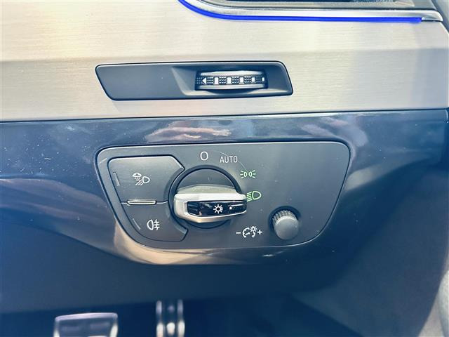 Q73.0 TFSI クワトロ Sラインパッケージ 4WD