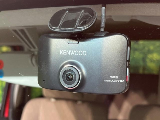 �y�h���C�u���R�[�_�[�z�h���C�u���R�[�_�[����!���s���͂������A������^�]�⎖�̂ɑ��������ہA�f���ŋL�^���A����̃��X�N�ɔ����܂��B���L�^�pSD�J�[�h�͂��q�l�����g�ł��������������K�v������܂��B