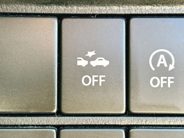 �y�Փˌy�����u�z���s���ɑO���̎ԗ�����F�����A�Փ˂������Ȏ��͌x��ƃu���[�L�ŏՓˉ���Ɣ�Q�y�����A�V�X�g�B�����S�Ƀh���C�u�����y���݂��������܂��B