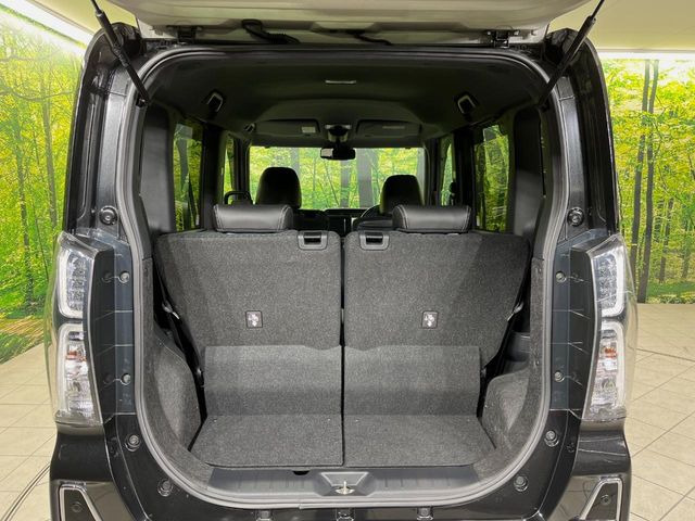 ���i�̂���������ʋ΁A���}���ɏ\���ȉ׎��X�y�[�X���m�ۂ��Ă���܂��B�Z�J���h�V�[�g��|���ƁA�傫�ȉו��̐ύڂ��\�ł���