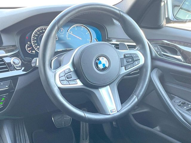 ���n���h�����̃X�������Ȃ��A���ꂢ�ȏ�Ԃ��ێ����Ă���܂��B�e�X�C�b�`���̓�����m�F�ς݂ł��B