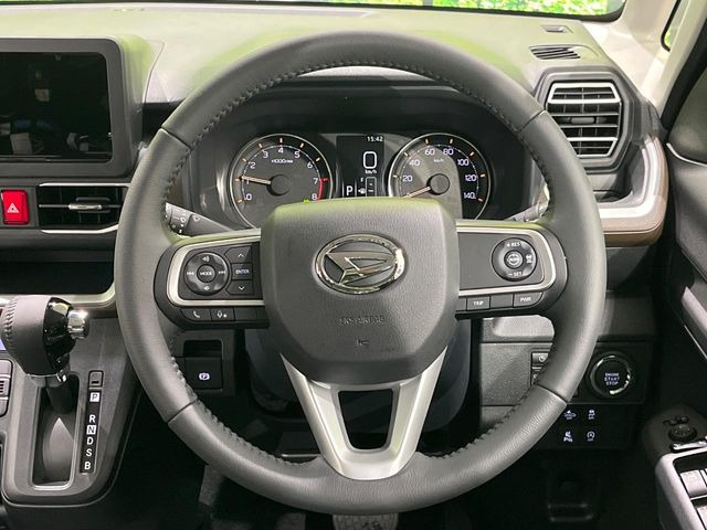 �y�����v�����X�e�A�����O�z�㎿�Ȋv���g�p���邱�ƂŁA��ɂ����������݂ƂĂ��^�]���₷���n���h���ł���