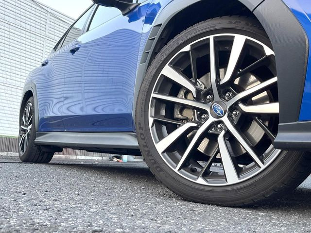 �y�����A���~�z�C�[���z�O�ςɃ}�b�`���������A���~�z�C�[���𑕒����Ă���܂��B�e��ЊO�A���~�z�C�[����A�X�^�b�h���X�^�C�����戵�����Ă���܂��B���񂲑��k����������