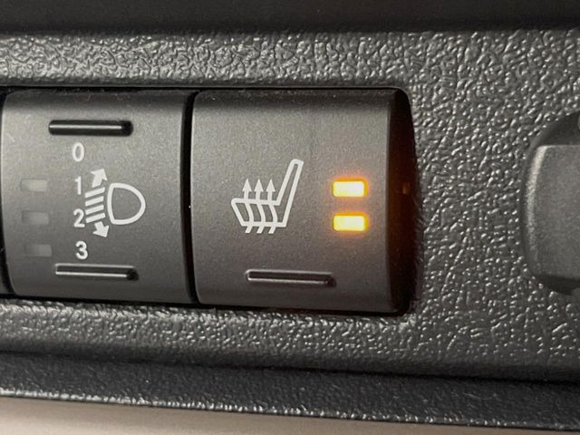 ���t�����g�V�[�g�q�[�e�B���O:�^�]�ȁE����ȋ��ɎO�i�K�Œ��߂��\�ȃV�[�g�q�[�^�[�𑕔����Ă���܂��B�G�߂��킸���K�ɂ��g�p���������܂��B