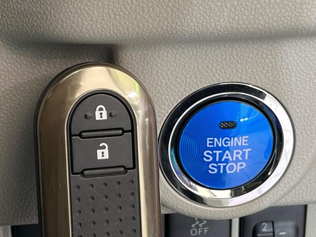 �y�L�[�t���[�V�X�e���z�J�o����|�P�b�g�ɓ��ꂽ�܂܂ł��h�A�̎{���E�������\�ȃX�}�[�g�L�[�𑕔��B�G���W���̃I���E�I�t�����J�M�����o���K�v����������Ƃ��Ă��֗��ł���