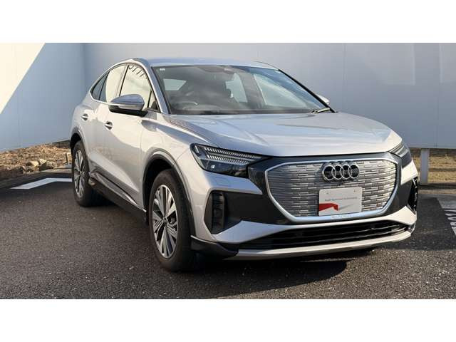 Q4スポーツバックe-tron