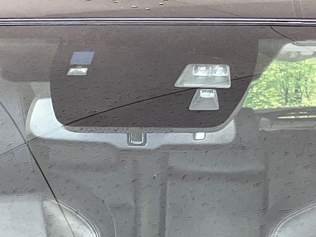 �y�X�}�[�g�V�e�B�u���[�L�T�|�[�g�z�ᑬ���s���ɑO���̎ԗ�����F�����A�Փ˂������Ȏ��͌x��ƃu���[�L�ŏՓˉ���Ɣ�Q�y�����A�V�X�g�B�����S�Ƀh���C�u�����y���݂��������܂��B