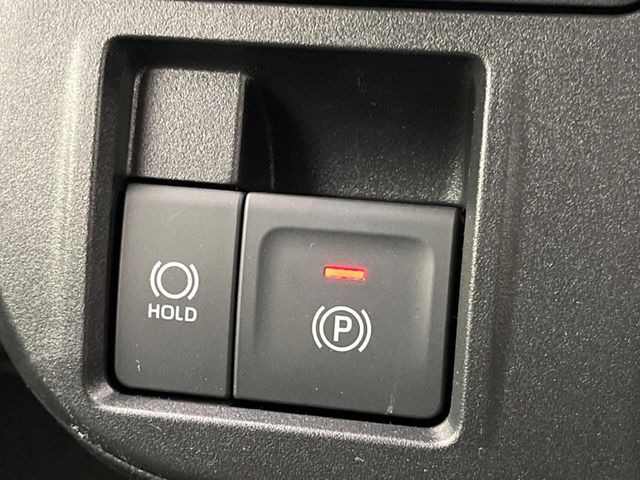 �y�I�[�g�u���[�L�z�[���h�z�M���҂���a�؂Œ�Ԏ��Ƀu���[�L���瑫�𗣂��Ă��A��~��Ԃ�ێ����Ă���܂��B�O�i����Ƃ��̓A�N�Z���𓥂߂Ύ����ŉ��������̂ň��S��X���^�]���y�ɂȂ�܂���