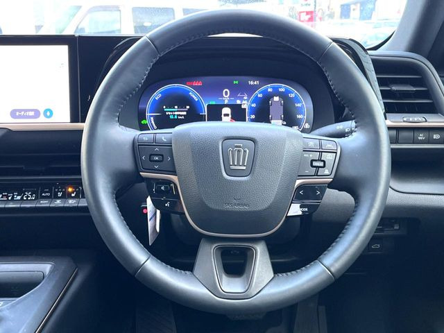 �y�����v�����X�e�A�����O�z�㎿�Ȋv���g�p���邱�ƂŁA��ɂ����������݂ƂĂ��^�]���₷���n���h���ł���