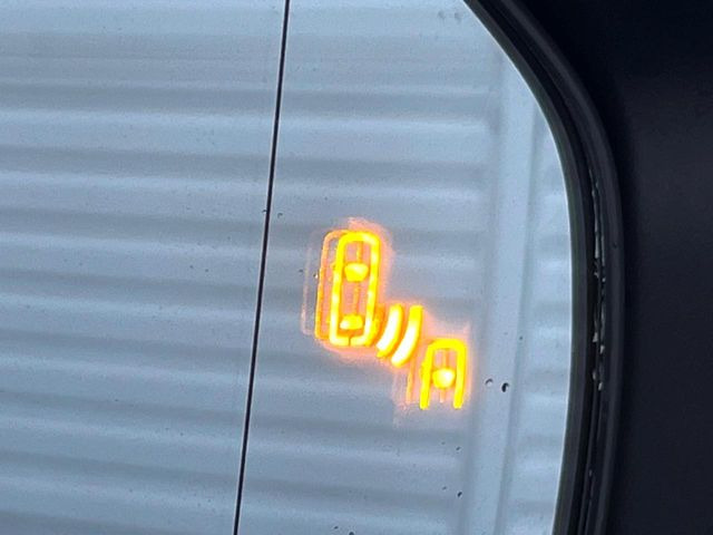 �y�u���C���h�X�|�b�g���j�^�[�z���s���A�h�A�~���[�̎��p�ɂȂ�₷���ӏ��Ɍ㑱�Ԃ��ڋ߂���ƃT�C�h�~���[�̃����Y�Ɍx����\��!�h���C�o�[�ɒ��ӊ��N�����Ă���܂��B