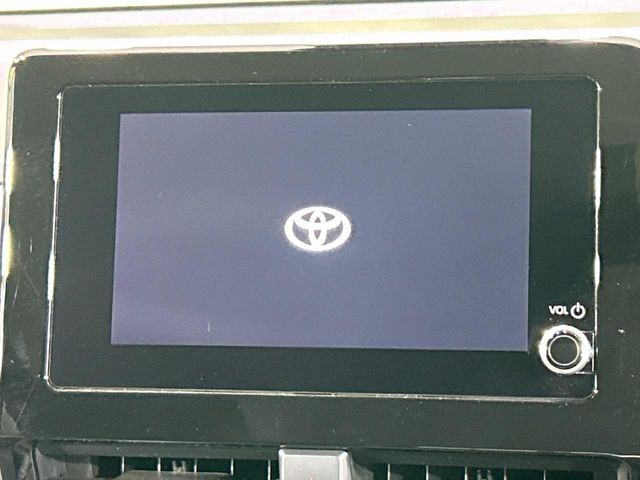 �y8�C���` �f�B�X�v���C�I�[�f�B�I�z���ʂ̃f�B�X�v���C��AppleCarPlay��AndroidAuto�����p�\�B�傫�ȉ�ʂŃX�}�z�i�r�A�v���������p���������܂���