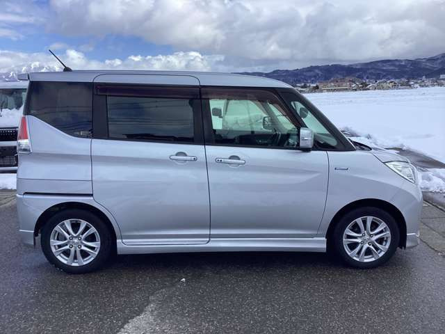 デリカD:21.2 ハイブリッド MZ 4WD