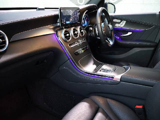 GLCクーペ220d 4マチック AMGライン 4WD