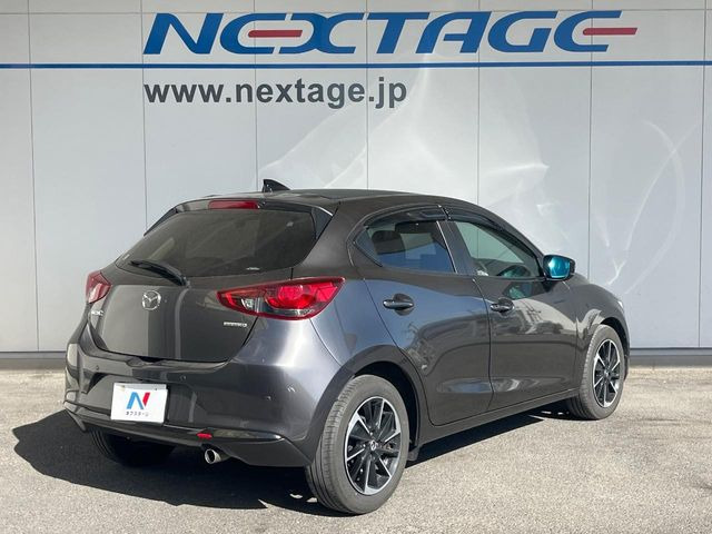 �������x�̃K���X�疌�ŝ����͂������A�㎿�ȃc���E����������B���O����_���J�����؂Ȉ��Ԃ�ی삵�A�F�����E�򉻂�h�~�B�u�e�X�v���b�V���R�[�g�v�A�u�e�v���~�b�T�R�[�g�v���炨�I�т��������܂��B