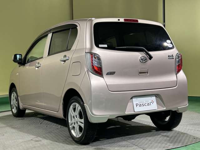 ミライースXf メモリアルエディション 4WD