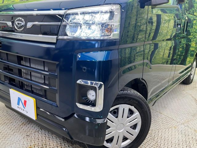 �yLED�w�b�h���C�g�z���V����ԑ��s�����ǍD�Ȏ��E���m�ۂ����S���ĉ^�]�ł��鍂�P�xLED�w�b�h���C�g�𑕔�!�_�����x�������A����d�͂��}�����Ă��܂��B