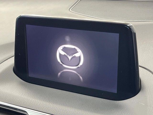 �y�����i�r�z�l�C�̏����i�r�𑕔����Ă���܂��B�i�r�̎g���₷���͂������A�I�[�f�B�I�@�\���[��!�L�����v�◷�s�͂������A�ʋ΂┃�����ȂǕ��i�̃h���C�u���y�����Ȃ�͂���