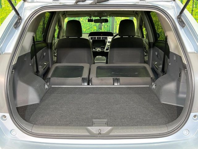 ���i�̂���������ʋ΁A���}���ɏ\���ȉ׎��X�y�[�X���m�ۂ��Ă���܂��B�Z�J���h�V�[�g��|���ƁA�傫�ȉו��̐ύڂ��\�ł���