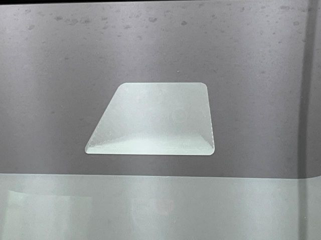 �y�z���_�Z���V���O�z���s���ɑO���̎ԗ�����F�����A�Փ˂������Ȏ��͌x��ƃu���[�L�ŏՓˉ���Ɣ�Q�y�����A�V�X�g�B�����S�Ƀh���C�u�����y���݂��������܂��B