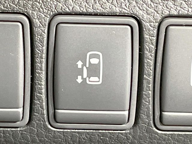 �y�����p���[�X���C�h�h�A�z�X�}�[�g�L�[��^�]�Ȃ̃X�C�b�`�Ō�ȗ����X���C�h�h�A�̊J���\���d��������͂����ăh�A���J����K�v�������A�����Ȃ��q�l�ł��ȒP�ɊJ���߂ł����K�ł���