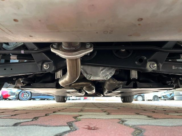 ����肪���ꂢ�Ȃ����ɁA�h�K���H�̎{�H���I�X�X���B�~��n��͂������A���ݕ��ɂ��Z���̕���A��Ń}�����E�E�B���^�[�X�|�[�c���������ɂ��D�]���������Ă���܂��B