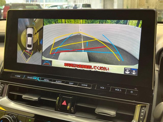 �y�p�m���~�b�N�r���[���j�^�[�z��p�̃J�����ɂ��A�ォ�猩���낵���悤�Ȏ��_��360�x�N���}�̎��͂��m�F���邱�Ƃ��ł��܂������p�������m�F���₷���A�����ꏊ�ł̐؂�Ԃ��⒓�Ԃ��X���[�Y�ɍs���܂��B