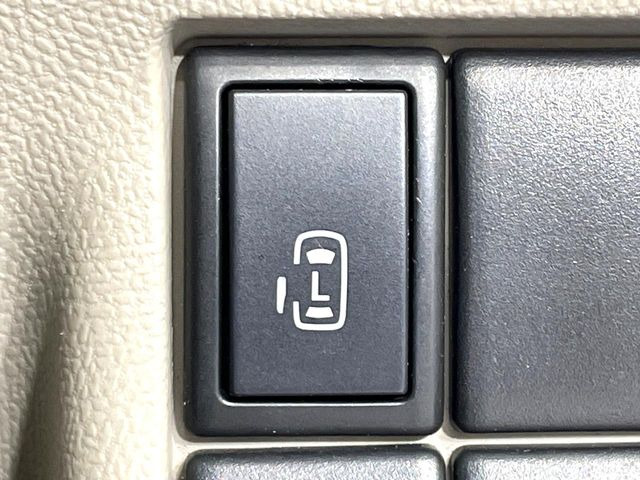 �y�p���[�X���C�h�h�A�z�X�}�[�g�L�[��^�]�Ȃ̃X�C�b�`�ŃX���C�h�h�A�̊J���\���d��������͂����ăh�A���J����K�v�������A���������q�l�ł��A�d���ו��������Ă��鎞�����N�ɊJ���߂ł��܂���