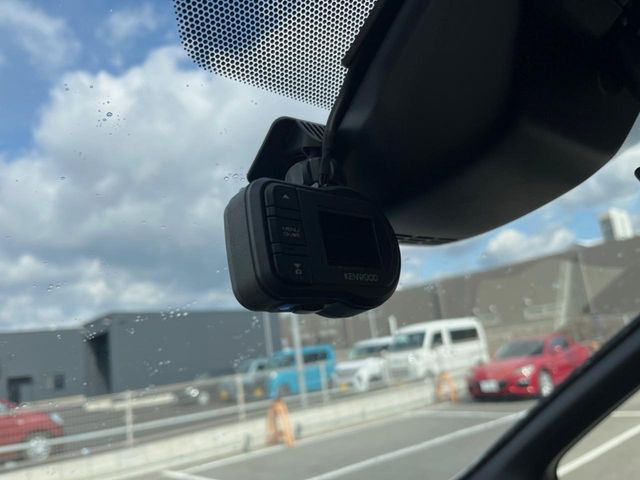 �y�h���C�u���R�[�_�[�z�h���C�u���R�[�_�[����!���s���͂������A������^�]�⎖�̂ɑ��������ہA�f���ŋL�^���A����̃��X�N�ɔ����܂��B���L�^�pSD�J�[�h�͂��q�l�����g�ł��������������K�v������܂��B