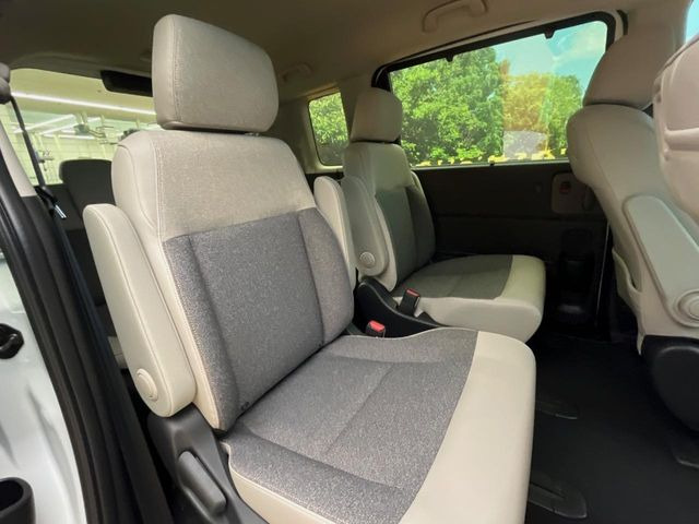 ���i���ȃI���W�i���t���A�}�b�g���I�v�V�����ɂĂ��p�ӂ��Ă���܂��B���D���ȃf�U�C����J���[�����Ԃɍ��킹�đI��ł����������Ƃ��ł��܂���