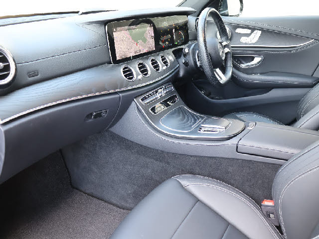 EクラスワゴンE200 (ISG)