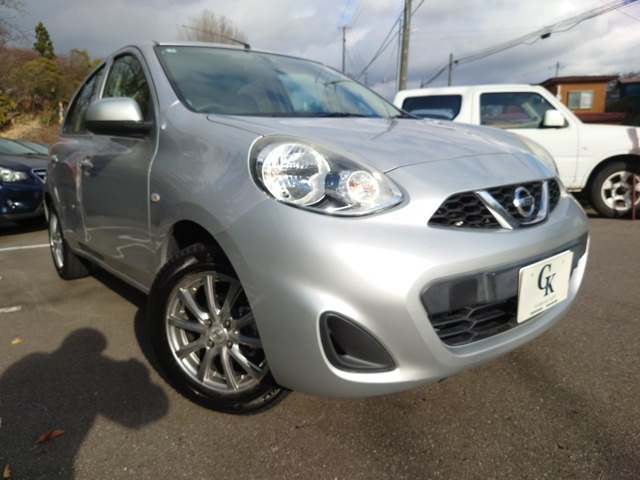 マーチ1.2 X FOUR 4WD