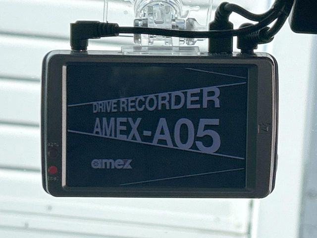 �y�h���C�u���R�[�_�[�z�h���C�u���R�[�_�[����!���s���͂������A������^�]�⎖�̂ɑ��������ہA�f���ŋL�^���A����̃��X�N�ɔ����܂��B���L�^�pSD�J�[�h�͂��q�l�����g�ł��������������K�v������܂��B