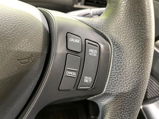 �y�N���[�Y�R���g���[���z�������H�����N���N���s�B�A�N�Z���𗣂��Ă���葬�x�ő��s���ł��A�������^�]���̕��S���y��!�����E�������ȒP�ȃX�C�b�`����Œ����ł��܂��B